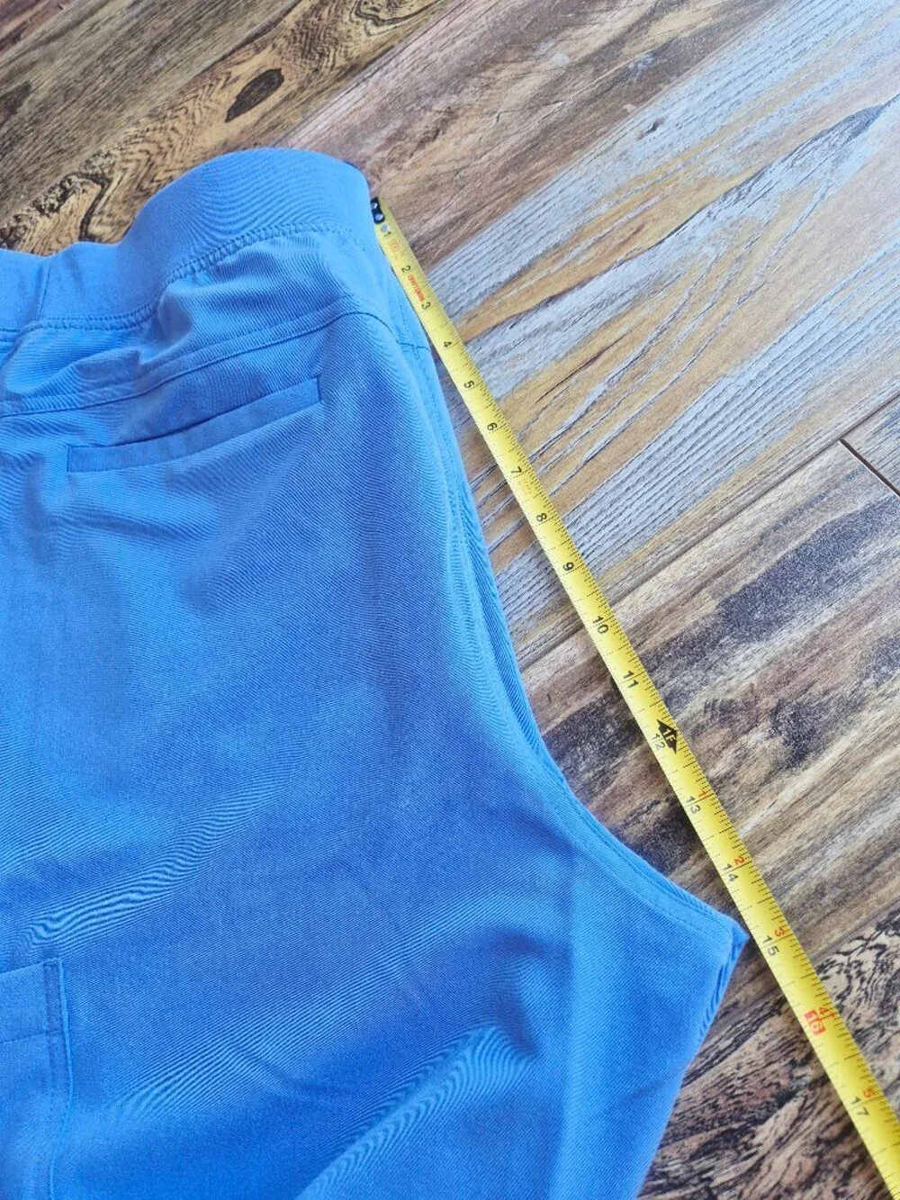 NEW FIGS Axim Straight-Leg Cargo Scrub Pants Pull-On 7-Pocket Ceil Blue
